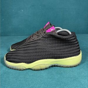 Nike Air Jordan Future GG BG GS Blk/Liquid Lime/Purple  Youth7.5/9 Women’s